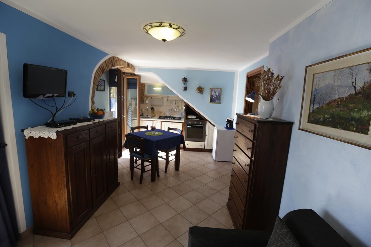 Casale Fe-Wo - Appartamenti Con Vista Lago Cannero Riviera Extérieur photo