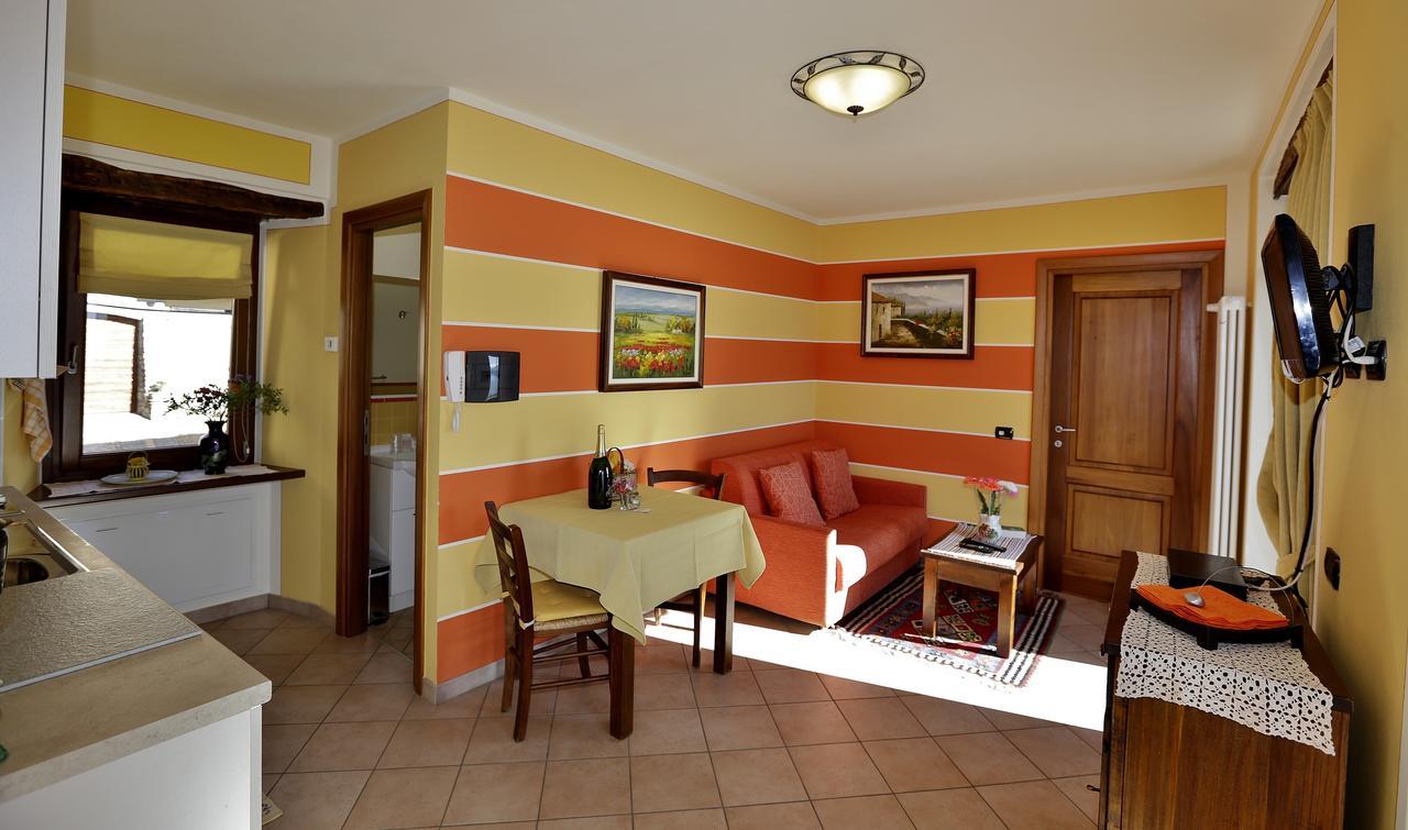 Casale Fe-Wo - Appartamenti Con Vista Lago Cannero Riviera Extérieur photo